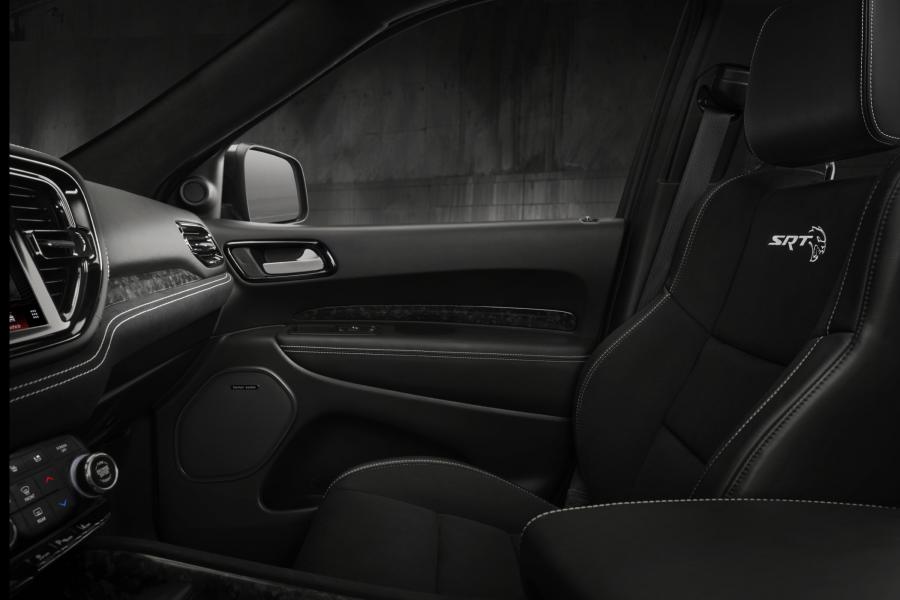 Интерьер Dodge Durango SRT Hellcat (WD) 2021 года  (фото 58 из 69)